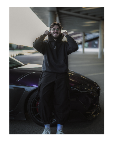 Oversized Hoodie...